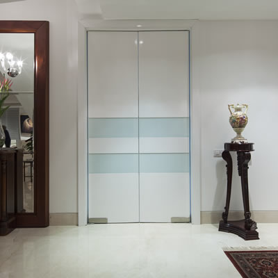 PNuestros Ambientes: Puertas Ana Maria Roig I